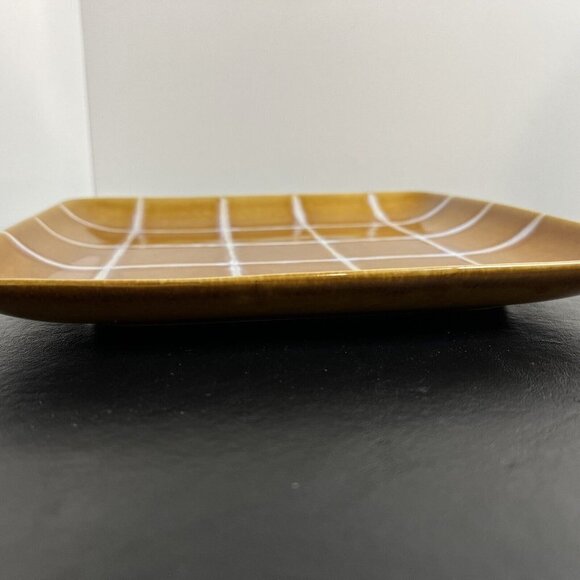 Pair of Style Eyes by Baum Bros Retro Embossed Brown Dinner Plates 8.5” & 10” - Picture 7 of 10